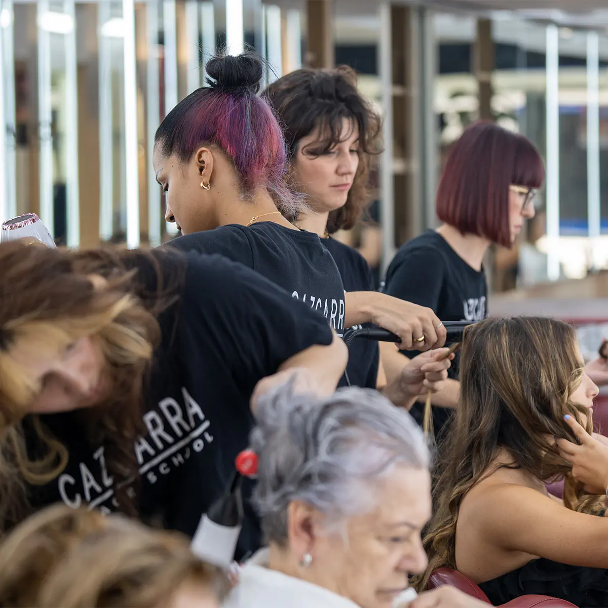 Mobile Curso de Peluquería Primer Nivel